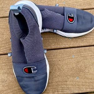 Champion shoes .. gray knit fabric .. Sz 5